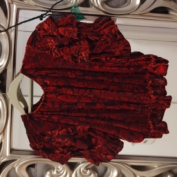 Free People Velvet Ruffle Top Size M - Picture 4 of 7